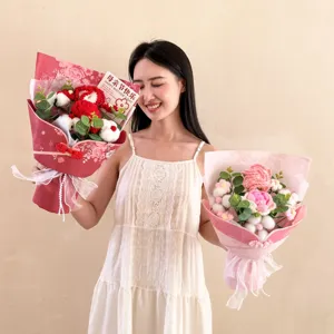 Handmade crochet flower bouquet for Mother's Day, beautiful knitted carnations and roses gift.