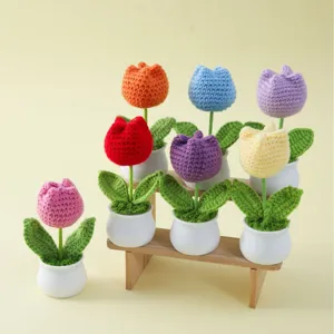 Planta de Tulipán de Punto Hecha a Mano Flor de Hilo Artificial Ornamento de Escritorio Para Decoración de Oficina Hogar Regalo del Día del Maestro