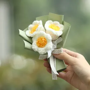Bouquet di mini fiori all'uncinetto fatto a mano regalo fiore di lana decorazione casa