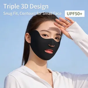 Femme asiatique portant un masque de protection UV noir 3D respirant en extérieur
