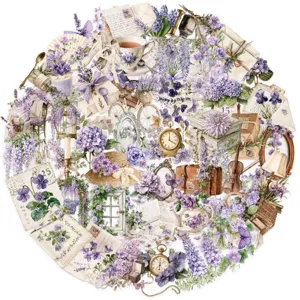 Collage dettagliato di adesivi PET con fiori viola e oggetti francesi vintage per il fai da te.