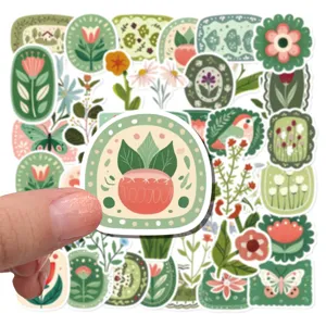 Gros plan d'autocollants floraux vintage de forêt pour journaux DIY et ordinateurs