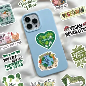 Collection d'autocollants sur le thème végétalien sur une coque de téléphone bleu clair.