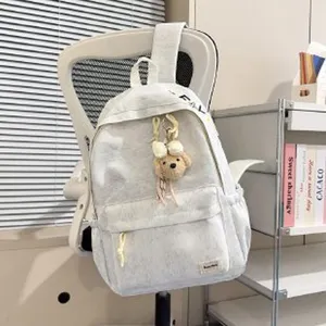 Japanse stijl gemêleerd grijze geplooide rugzak met pluche beer detail