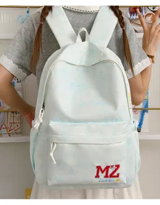 Sac à dos d'écolier avec motif tie-dye bleu clair et détail brodé MZ Lucky