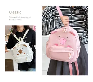 Süßer Bären-Minirucksack in Rosa und Weiß für Mädchen bei Freizeitausflügen