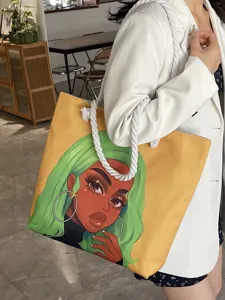 Bolso tote elegante con estampado de chica negra y asas de cuerda gruesa para uso diario.
