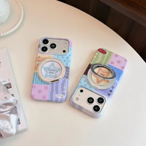 Detailansicht bunter iPhone-Hüllen mit magnetischen und drehbaren Ringständern.