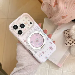 Detail van het schattig beertje telefoonhoesje met de ingebouwde draaibare standaard.
