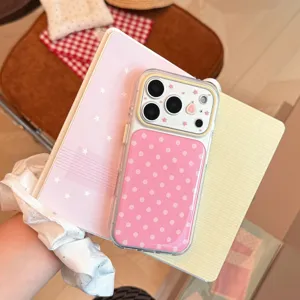 Süße rosa gepunktete iPhone-Hülle mit Stern- und Fruchtanhängern für das iPhone 16 17 Pro
