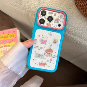 Gros plan sur la coque iPhone bleue avec un chiot mignon et des étoiles sur fond acrylique