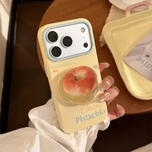 Vue détaillée du support de téléphone en forme de bagel 3D sur coque couleur pistache