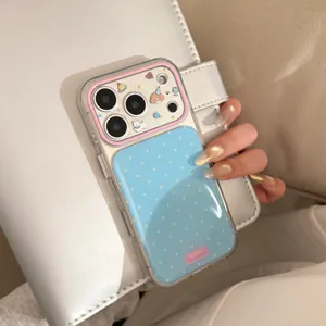 Coque iPhone à pois bleu clair avec autocollants animaux mignons et bord rose