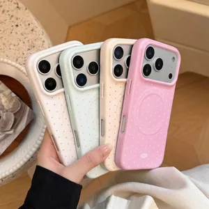 Coques iPhone magnétiques aux couleurs pastel avec motif à pois et anneau MagSafe