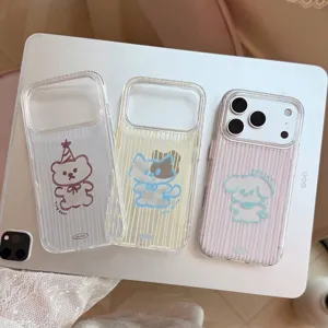 Schattig transparant gestreepte iPhone-hoesje met lieve dierenillustraties zoals beren.