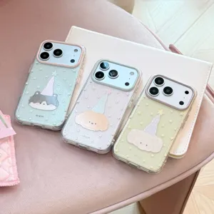 Détail de coques iPhone d'animaux mignons avec des étoiles et des chapeaux de fête