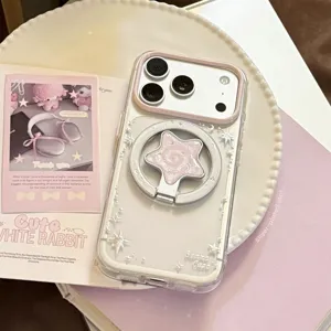 Dettaglio custodia iPhone trasparente con motivi a stella e supporto magnetico