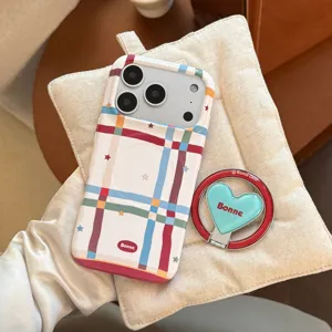 Σετ θήκης iPhone με πολύχρωμες γραμμές και ασορτί βάση δακτυλίου σε σχήμα καρδιάς.