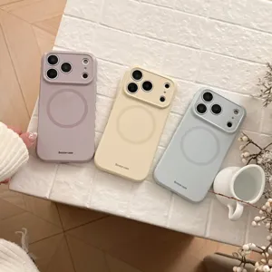 Cover per iPhone magnetiche in silicone minimaliste in tre colori pastello con MagSafe