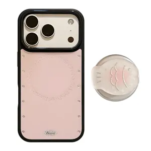 Coque iPhone élégante avec motif de poisson en nacre et support magnétique MagSafe intégré