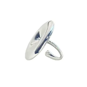 Minimalistischer silberner Hurricane Ring offen mit glänzend polierter Oberfläche.