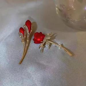 Vintage Red Rose Tulip Brooch For Women Gold Plated Alloy Rhinestone Flower Pin For Suits Wedding Banquet Jewelry Gift