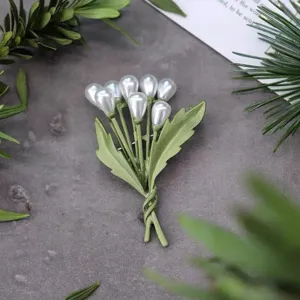 Elegante broche de ramo de plantas verdes con perlas de lágrima para accesorios mujer
