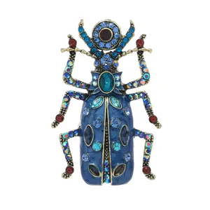 Vintage Käfer Brosche mit blauer Emaille und funkelnden Strasssteinen für Damen.