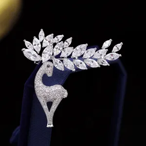 Schattige Hert Broche Speld Voor Vrouwen Koreaanse Mode Koper Strass Dier Reversspeld Creatieve Sieraden Accessoires Cadeau