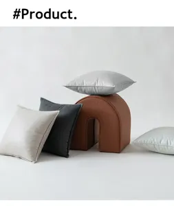 Fundas de cojín de cuero PU mate impermeable en un entorno interior minimalista