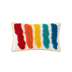 Federa per cuscino lombare trapuntata decorativa con strisce shaggy color arcobaleno