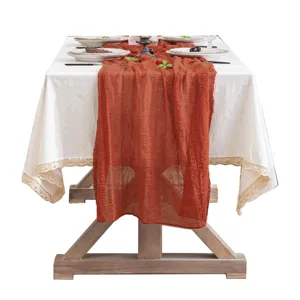 Runner da tavolo in garza terracotta per decorazioni di matrimoni e feste.