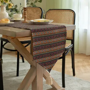 Runner da tavola boho vintage di alta qualità con motivi geometrici e nappe lunghe