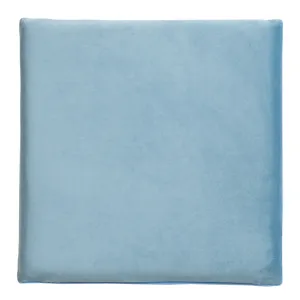 Cojín cuadrado de espuma viscoelástica azul claro con tela de terciopelo suave