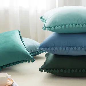 Funda de Cojín de Terciopelo con Pompones Funda Decorativa Moderna para Sofá Sala de Estar Funda de Almohada Cuadrada de Felpa