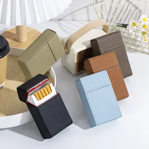 Elegantes pitilleras de cuero portátiles en varios colores con tapa de cierre magnético.