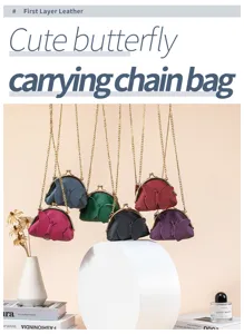 Mini sacs bandoulière en cuir papillon de différentes couleurs suspendus en décor