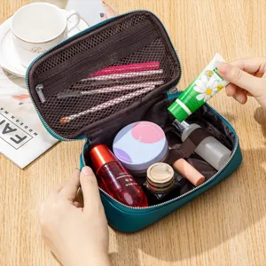 Hochwertige Kosmetiktasche aus grünem Leder mit großem Fassungsvermögen für Reisen