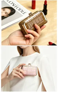 Elegante Lippenstift- und Schmuckschatulle aus Leder mit Krokodilmuster in Braun und Rosa