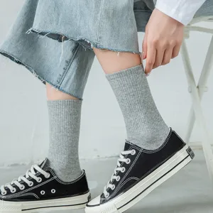 Grey ribbed cotton mid-tube socks for men and women, warm versatile autumn winter wear.