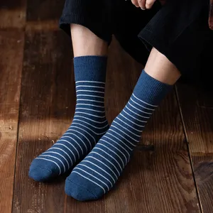Classic retro striped cotton crew socks for men in navy blue, comfortable street style