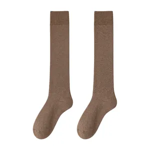Chaussettes hautes marron epaisses pour femmes, chaussettes eponge thermiques d'hiver.