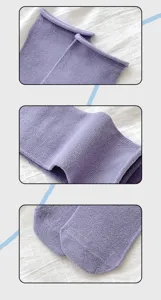 Nahaufnahme von einfarbigen Damen Strickstrümpfen mit weicher Textur und guter Passform.