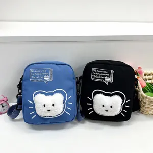 Pequeños bolsos bandolera de nailon con gatos de dibujos animados en azul y negro chic