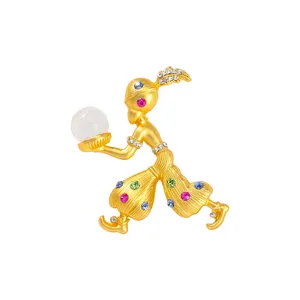 Exquise vintage gouden Sultan broche met kleurrijke strass-steentjes en witte parel