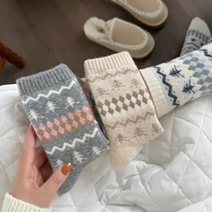 Calcetines de lana gruesos de invierno para mujer, diseño vintage de árbol cálido tejido.