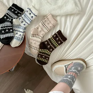 Cómodos calcetines de lana de invierno vintage Fair Isle para mujer, gruesos y cálidos.