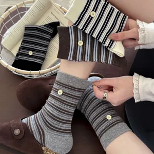 Koreaanse gestreepte kuitkousen met schattige knopen voor dames voor lente en zomer