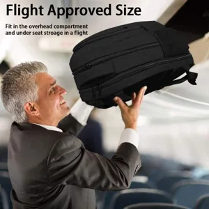 Reiserucksack passt perfekt in das Handgepäckfach im Flugzeug für bequemes Reisen.
