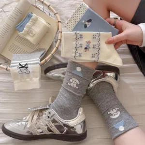 Chaussettes Mi-Hautes Brodées de Chiot Mignon pour Femmes Printemps Été Coton Décontracté Style Collégial Chaussettes Longues Tendance